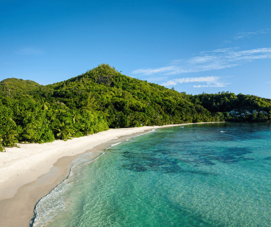  Baie Lazara Public Beach